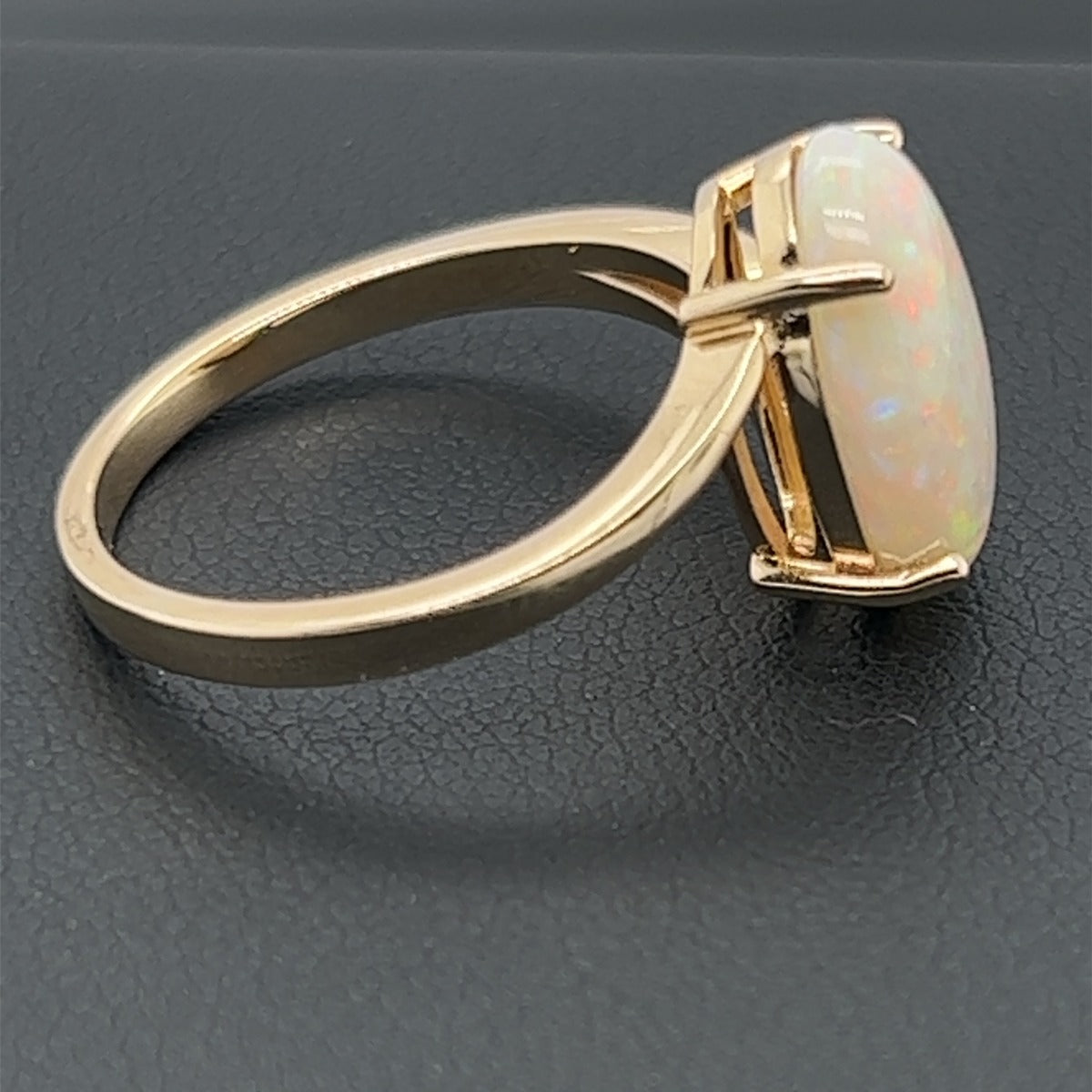 14ct Yellow Gold Solid Opal Ring (sr299)