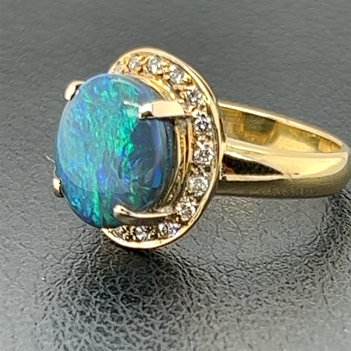 18ct Gold solid Black Opal Ring (sr750)