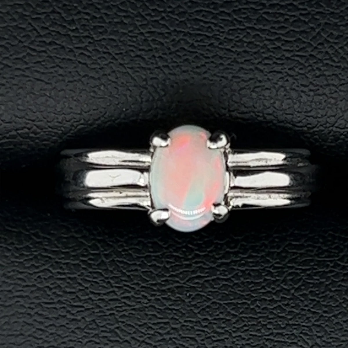 18ct White Gold Solid Opal Ring (sr7018)