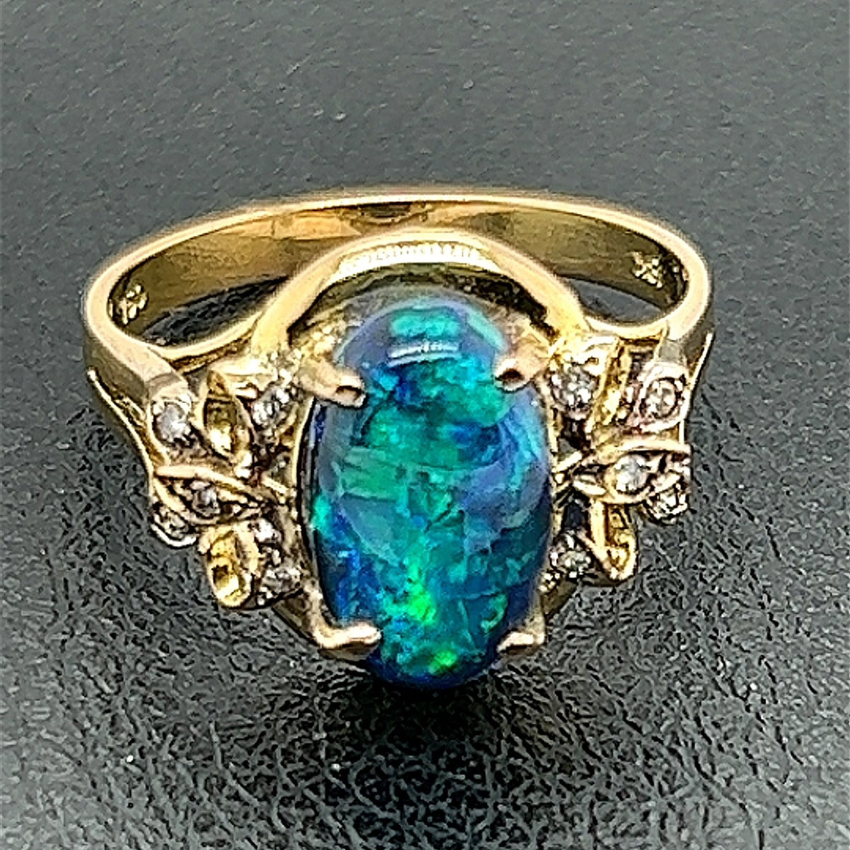 18ct Gold Black Opal Ring (sr723)