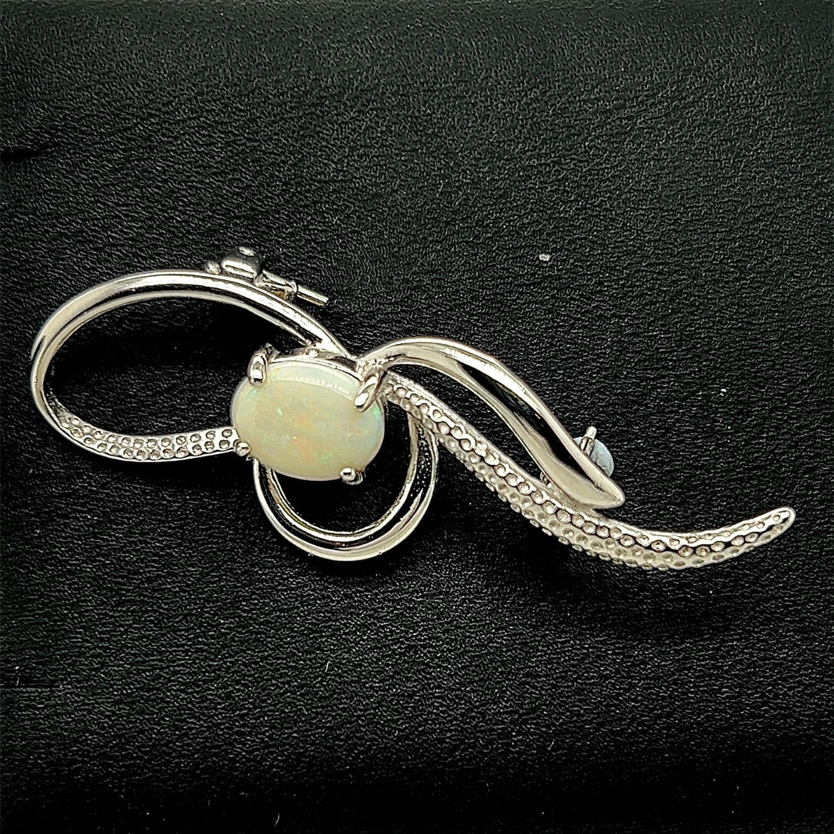 Sterling silver Solid Opal Brooch sssbro1009