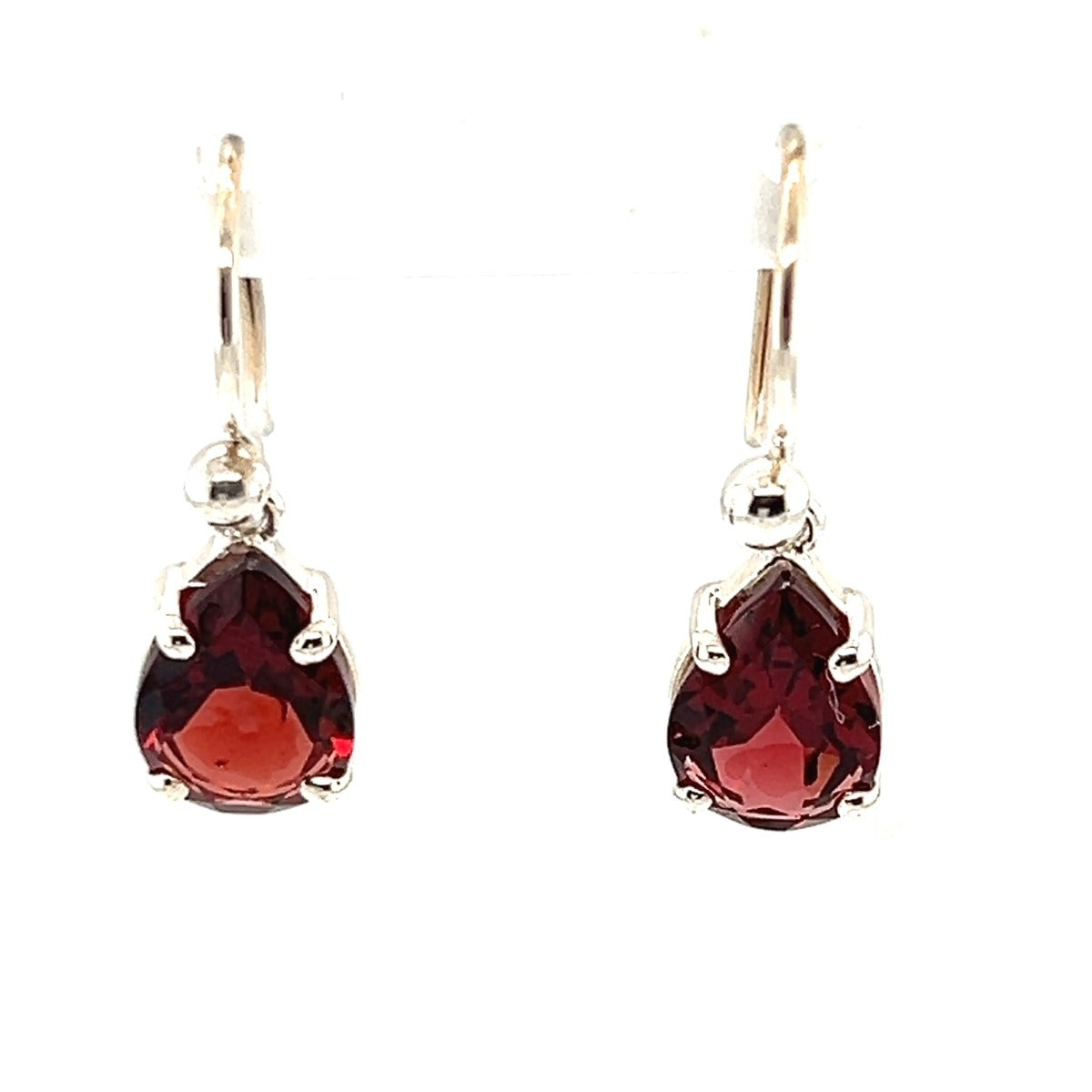 Sterling Silver Garnet earrings (garear11)